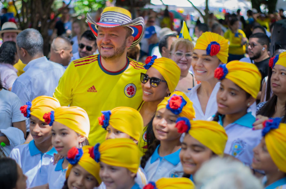 Senado Santi Sontoya